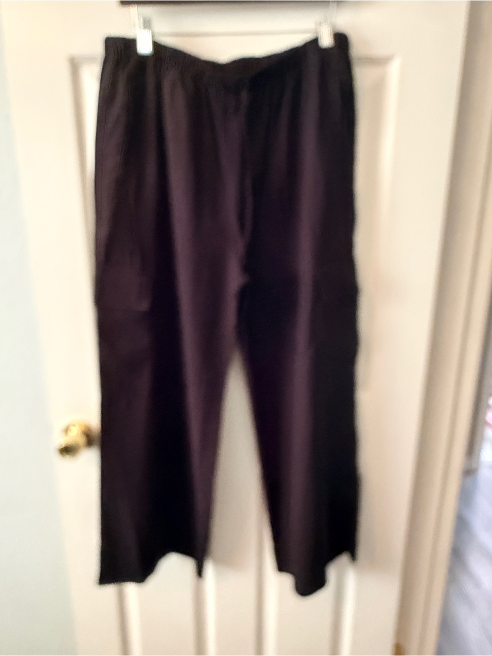 Old Navy Drapey Cargo Pant - Picture 3 of 4